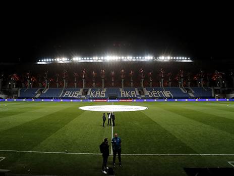 במכבי חיפה ממתינים לתשובה ( David Balogh/Getty Images)