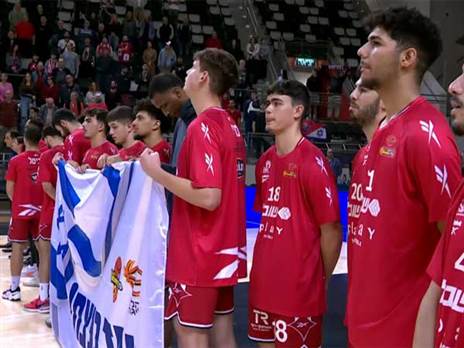 שחקני הפועל חיפה במשחק הקודם