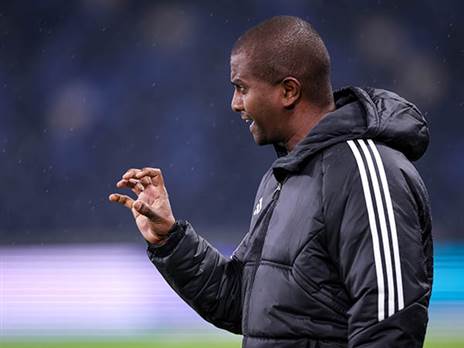 ממתין ללסובוי (מאור אלקסלסי)