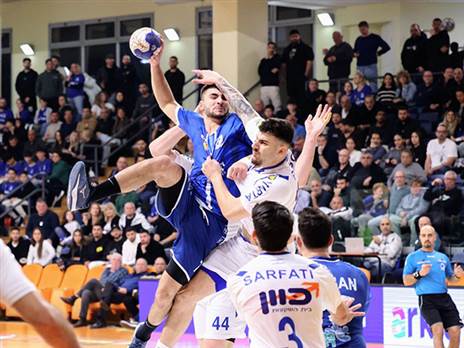 (הדר ואן קולא, איגוד הכדוריד)