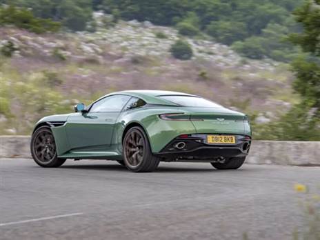 לא תציע יותר מנוע V12