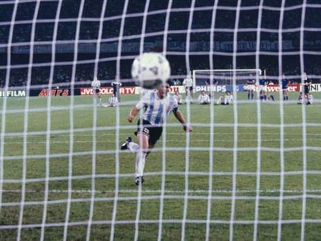 מראדונה. בחר את הבעיטות שלו באופן אקראי (getty)