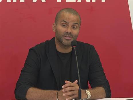 “הפועל זו קבוצה שהוא יכול להתפתח בה“. פארקר