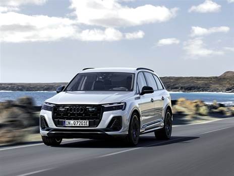 היברידי-נטען עם 394 כ"ס או 489 כ"ס וטווח נסיעה חשמלי של כ-80-84 ק"מ