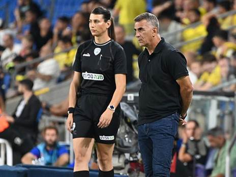 בלבול. הקבוצה מתחילה לקבל זהות (ברני ארדוב)