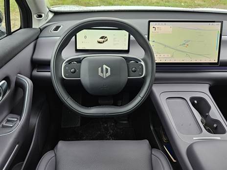 מערכת ההפעלה עוד דורשת כמה כוונונים. מזל שיש OTA