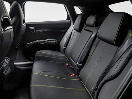 מה תעדיפו? ריפוד קרם או שחור?