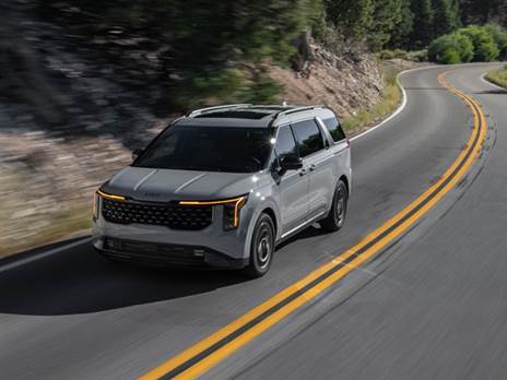 לראשונה עם הנעה היברידית, אך ללא גרסת הדיזל