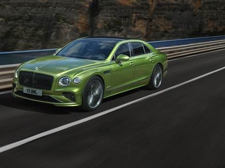 יחידת ההנעה החדשה שוכנת גם בפליינג ספור הסדאנית