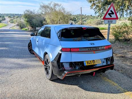 פגשנו מלא שלטי N בדרך