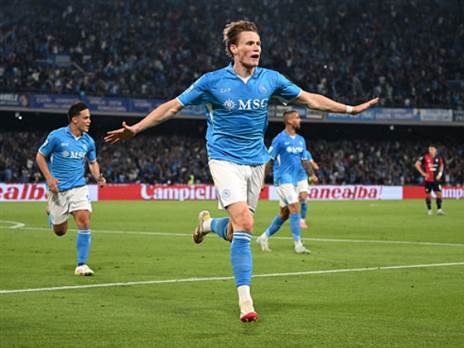 אבל מקטומיניי שבר את הקרח (getty)