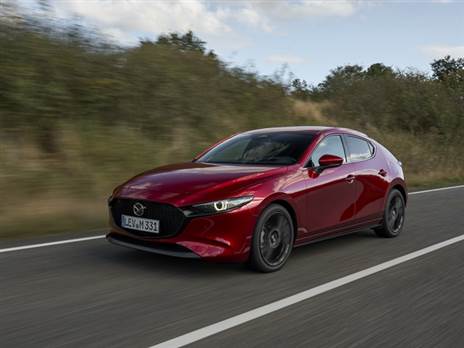 מאזדה 3 טורבו - הספק של 227 כ“ס והנעה כפולה, גם בהצ`בק וגם בסדאן