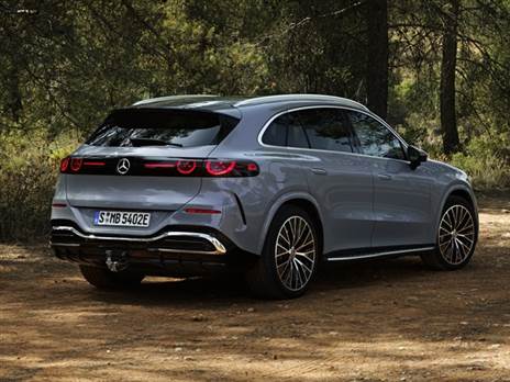 מוטיב הכוכב גם הפנסים האחוריים