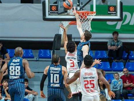 בראיינט מול האקסית. הפועל הלכה עד הסוף (Rusmin Radic/Anadolu via Getty Images)