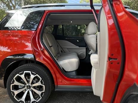 מרווח מרשים מאחור