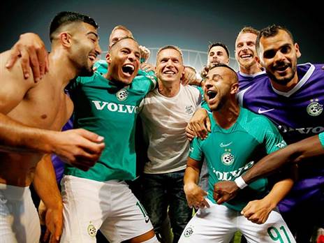 ברק בכר ומכבי חיפה, בזמנים אחרים (צילום: אלן שיבר)