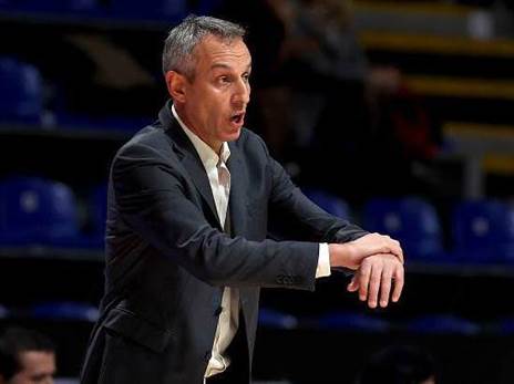 שישקול לאמן מחוץ לישראל. קטש (GETTY)