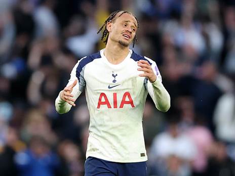 (Photo by Alex Pantling/Getty Images)