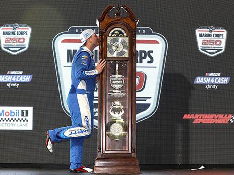 גביע שישתלב יפה בסלון של סבא (Logan Riely/Getty Images)