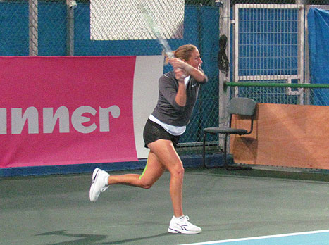 מחכה לרביעי. פאר באילת (צילום: איגוד הטניס)