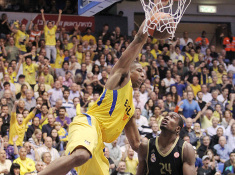 ריצ'ארד הנדריקס. הרבה עומס, הרבה בעיות (אלן שיבר)