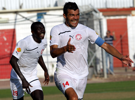 שער שני ברציפות. צ'קאנה