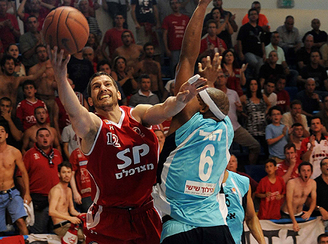 נאור. הקבוצה מתגבשת (צילום: באדיבות ברני ארדוב, וואלה!)