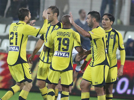 הניצחון יתן שקט. שחקני מכבי ת"א (אלן שיבר)