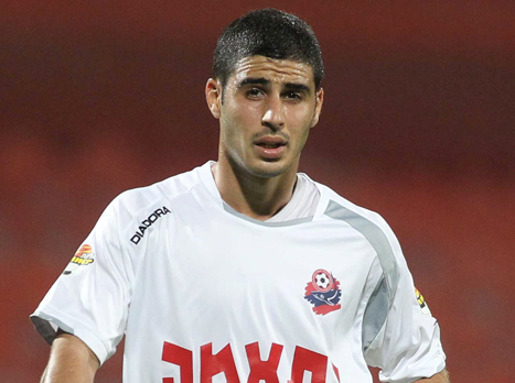 כץ עושה חיים קשים. אבוקרט (אלן שיבר)