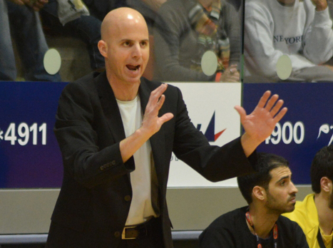 פרנקו. בוס חדש ברוממה (ניב אהרונסון, וואלה!)