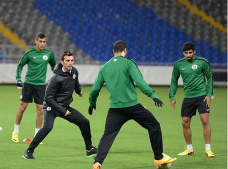 בנאדו והשחקנים. יפתיעו בחוץ?