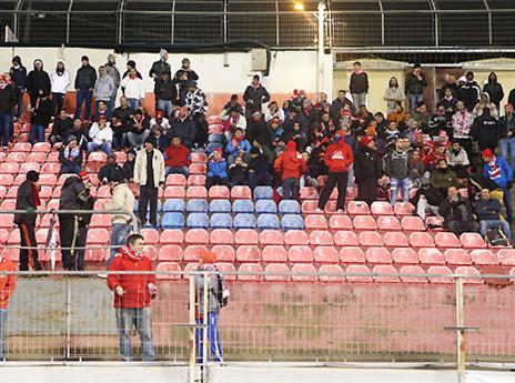 כשלא יודעים מתי המשחק, ככה היציעים נראים...