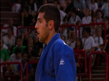 מדליה מעודדת. פולק