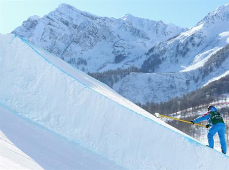 גם באתר הסקי של סוצ'י - "קרסנאייה פוליאנה" - מחכים לזינוק הראשון
