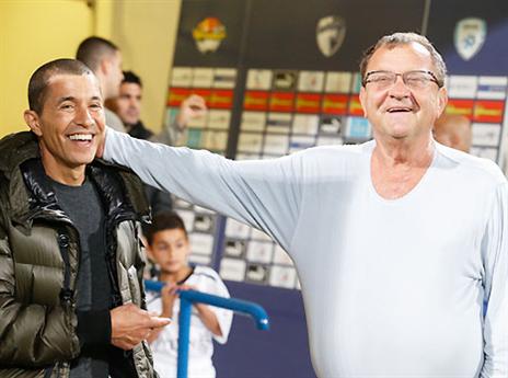 טביב ושרצקי. העיקר שמחייכים (סוכנות ג'יני)