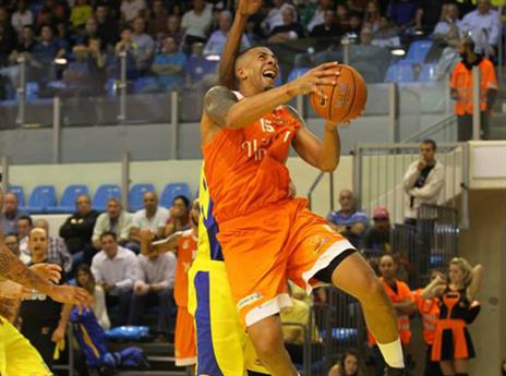 סימפסון. עוד ניצחון מול האקסית? (צילום: אתר המנהלת)