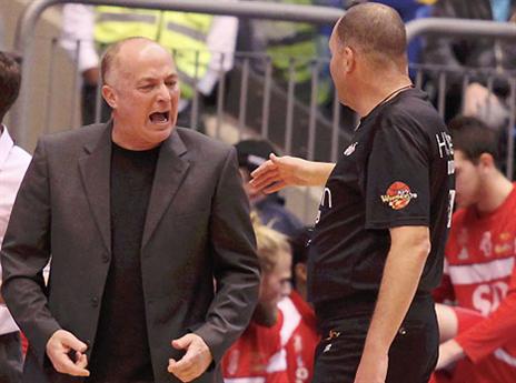 אדלשטיין, סיים עצבני (אלן שיבר)