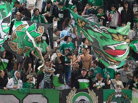 הגיע הזמן לשלאול שאלה חשובה: למה המשחק שובץ לשעה 21:00? מאוחר מדי (אנצ'ו גוש - ג'יני)