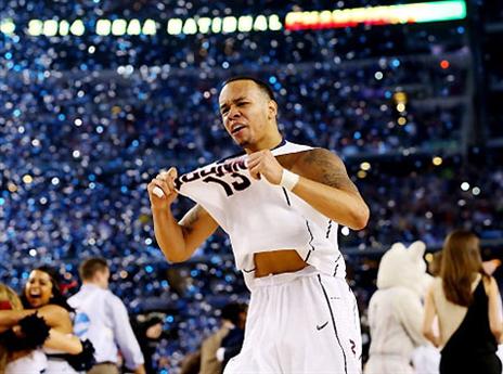 שבאז נפייר כיכב, קונטיקט שוב אלופה (Gettyimages)