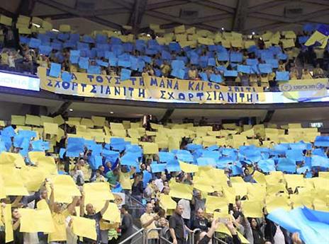 לפחות ביציעים פתחו חזק (אלן שיבר)