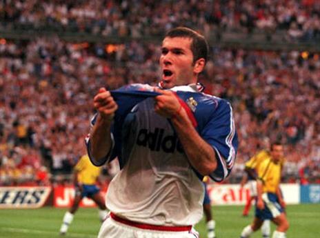 זיזו, ניצחון והפסד בגמר (gettyimages)