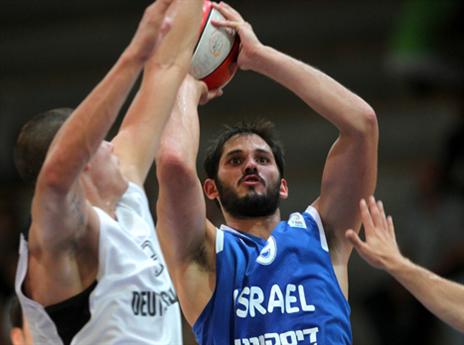 משחק טוב שלו. כספי