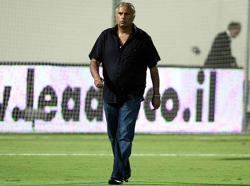 מזרחי. לא ציפה לקיץ קשה (אלן שיבר)