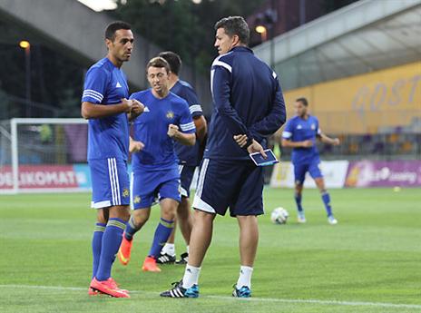 אוסקר. לא מתרגל הרכבים (אתר רשמי, מכבי ת"א)