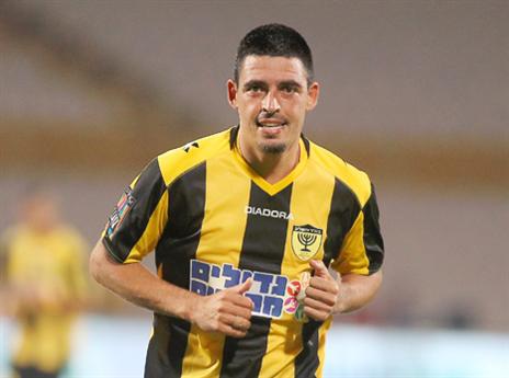 הצטרף למכבי יבנה