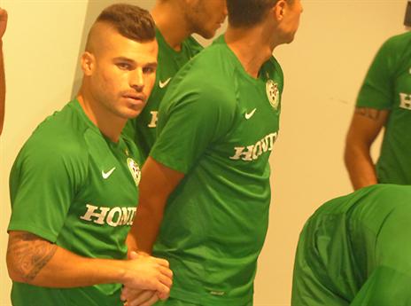 במועדון חוששים משריקות בוז