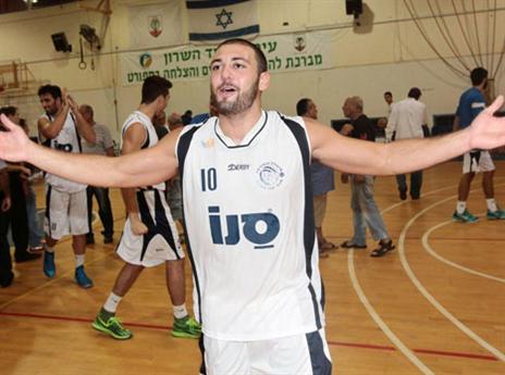 חגיגה לבנה. הוד השרון