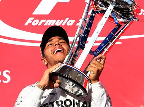 5 ניצחונות ברציפות והתואר אלוף העולם כבר במרחק נגיעה. המילטון (gettyimages)