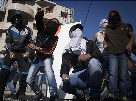 המהומות נמשכות. המשחק נדחה (gettyimages)