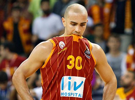 מופע שלשות של ארויו (getty)